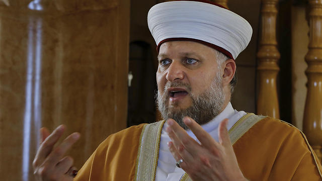 In this Friday, May 5, 2017 photo, Sheikh Mohammad Muwad speaks during an interview with the Associated Press inside the Hussein Mosque in the village of Dayait al-Arab near the southern port city of Sidon, Lebanon. (Photo: AP) (Photo: AP) In this Friday, May 5, 2017 photo, Sheikh Mohammad Muwad speaks during an interview with the Associated Press inside the Hussein Mosque in the village of Dayait al-Arab near the southern port city of Sidon, Lebanon. (Photo: AP) (Photo: AP)